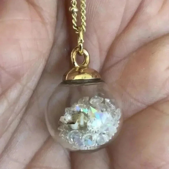 White Glass Globe Seashell Conch Crystal 14k Gold Station Chain Necklace - Picture 1 of 6